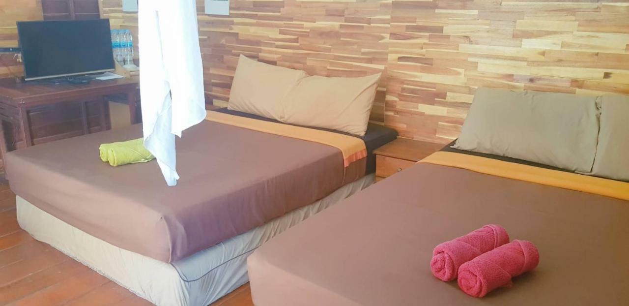 Zanom Sunrise Beach Resort Koh Lipe Exterior photo